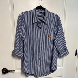 Liz Claiborne Women’s Preppy Navy Striped Button Down Shirt 100% Cotton. Medium